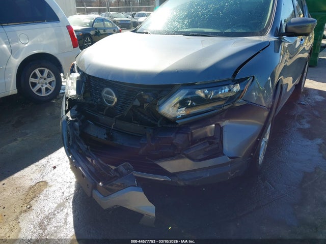 Nissan ROGUE SV 2018 5N1AT2MV2JC800243 Image 6