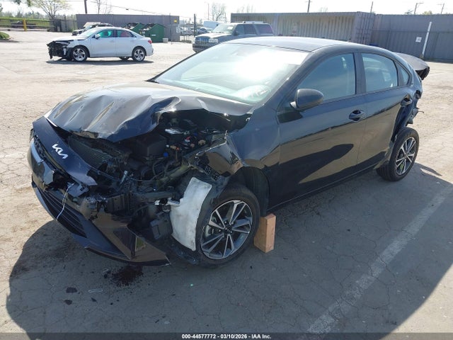 3KPF24AD1RE807581 KIA Forte Lxs