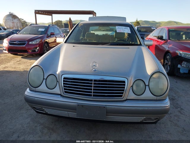 1997 Mercedes-benz E 320 მანქანა იყიდება აუქციონზე, vin: WDBJF55F6VA423341, აუქციონის ნომერი: 44577803