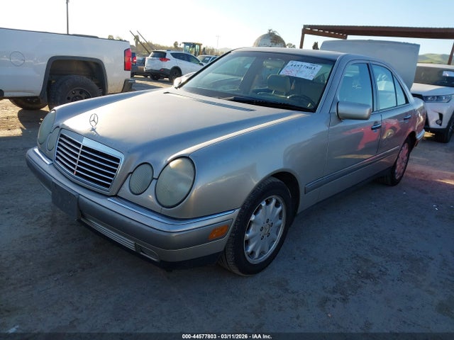 1997 Mercedes-benz E 320 მანქანა იყიდება აუქციონზე, vin: WDBJF55F6VA423341, აუქციონის ნომერი: 44577803