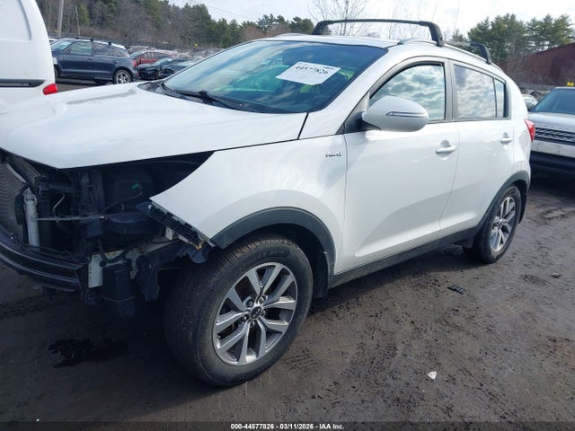 KIA Sportage Lx 2014 KNDPBCAC2E7646528 Image 2