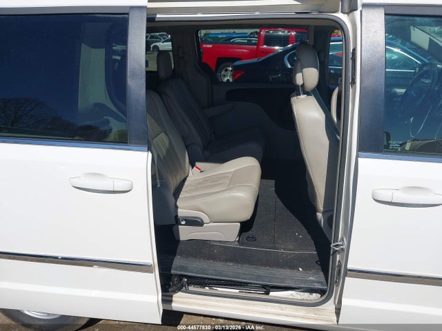 Продажа на аукционе авто 2013 Chrysler Town & Country Touring, vin: 2C4RC1BG9DR577443, номер лота: 44577830