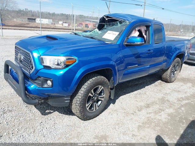 44577831 :رقم المزاد ، 5TFSZ5AN4JX158954 vin ، 2018 Toyota Tacoma Trd Sport مزاد بيع
