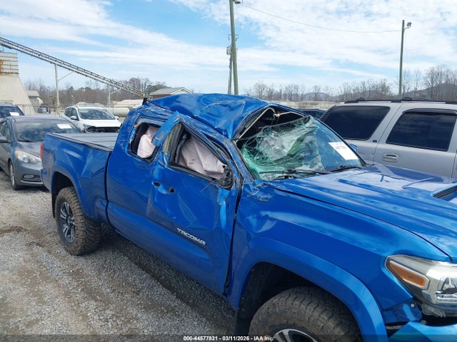 44577831 :رقم المزاد ، 5TFSZ5AN4JX158954 vin ، 2018 Toyota Tacoma Trd Sport مزاد بيع