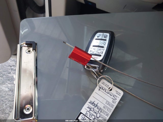 2023 CHRYSLER VOYAGER 2C4RC1CGXPR628323 Photo 10