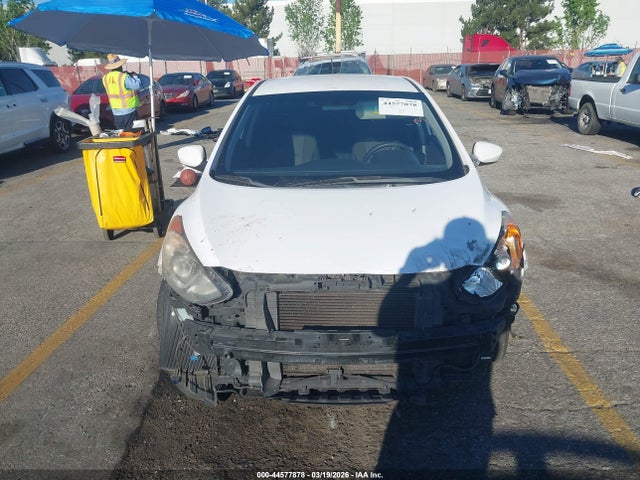 KMHD35LH4FU235358 Hyundai ELANTRA GT