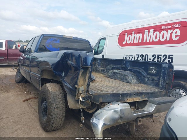 44577891 :رقم المزاد ، 3B7KC23621G786988 vin ، 2001 Dodge Ram 2500 St مزاد بيع