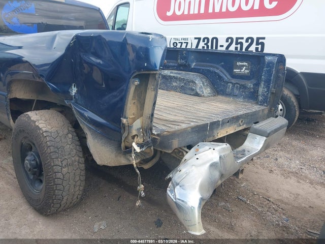 44577891 :رقم المزاد ، 3B7KC23621G786988 vin ، 2001 Dodge Ram 2500 St مزاد بيع