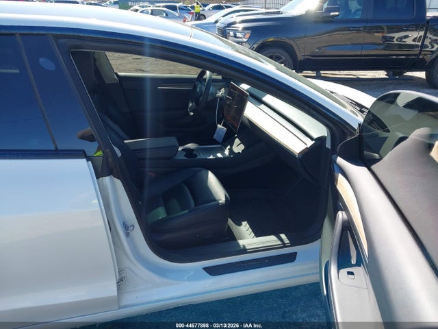Продаж на аукціоні авто 2023 Tesla Model 3 Rear-wheel Drive, vin: 5YJ3E1EA5PF427224, номер лоту: 44577898