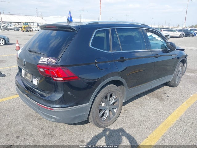 3VV3B7AX8RM059806 Volkswagen Tiguan 2.0t Se/2.0t Wolfsburg Edition