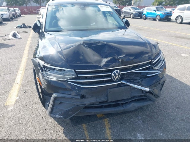 3VV3B7AX8RM059806 Volkswagen Tiguan 2.0t Se/2.0t Wolfsburg Edition
