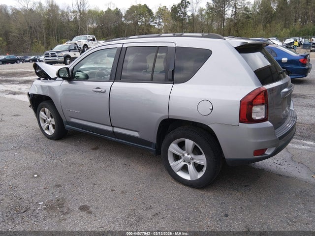 2016 Jeep Compass Sport მანქანა იყიდება აუქციონზე, vin: 1C4NJCBA2GD590862, აუქციონის ნომერი: 44577942