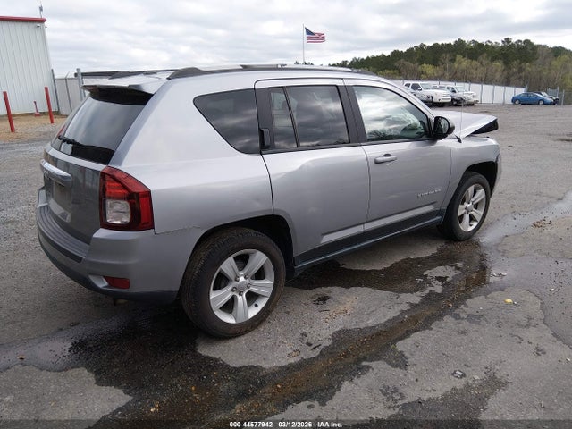 2016 Jeep Compass Sport მანქანა იყიდება აუქციონზე, vin: 1C4NJCBA2GD590862, აუქციონის ნომერი: 44577942