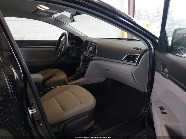 Hyundai ELANTRA SE 2017 KMHD74LFXHU396779 Image 5