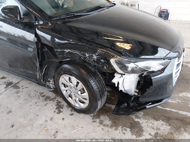 Hyundai ELANTRA SE 2017 KMHD74LFXHU396779 Image 6