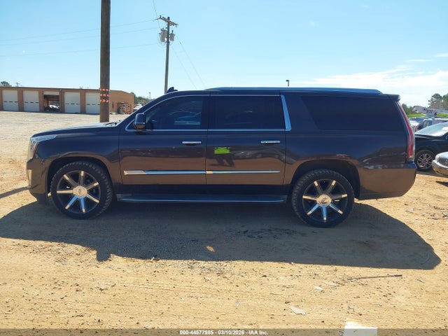 Продаж на аукціоні авто 2016 Cadillac Escalade Esv Luxury Collection, vin: 1GYS4HKJ4GR120899, номер лоту: 44577985