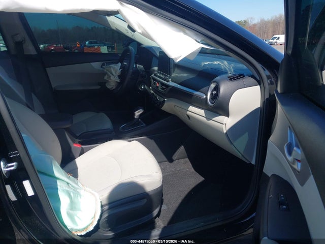 2023 Kia Forte Lxs მანქანა იყიდება აუქციონზე, vin: 3KPF24AD9PE581769, აუქციონის ნომერი: 44578030