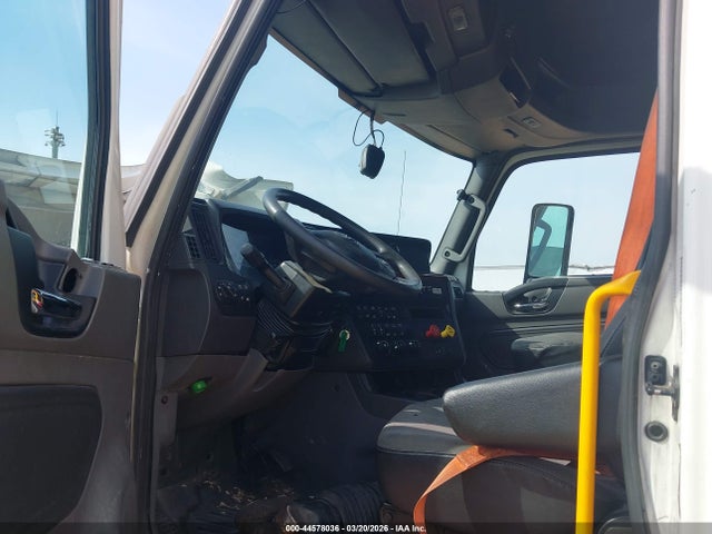 44578036 :رقم المزاد ، 3HSDZAPR0KN142299 vin ، 2019 International Lt مزاد بيع