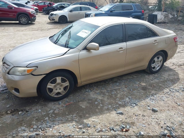 2010 Toyota Camry მანქანა იყიდება აუქციონზე, vin: 4T4BF3EK2AR026663, აუქციონის ნომერი: 44578062