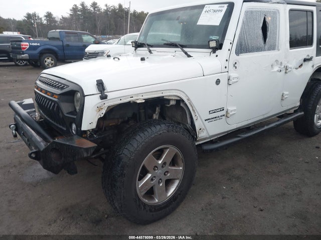 1C4BJWDG4FL742330 Jeep Wrangler Unlimited Sport