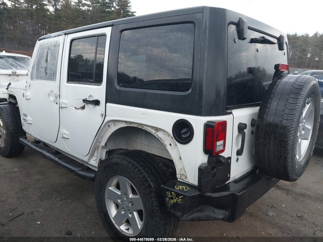 1C4BJWDG4FL742330 Jeep Wrangler Unlimited Sport
