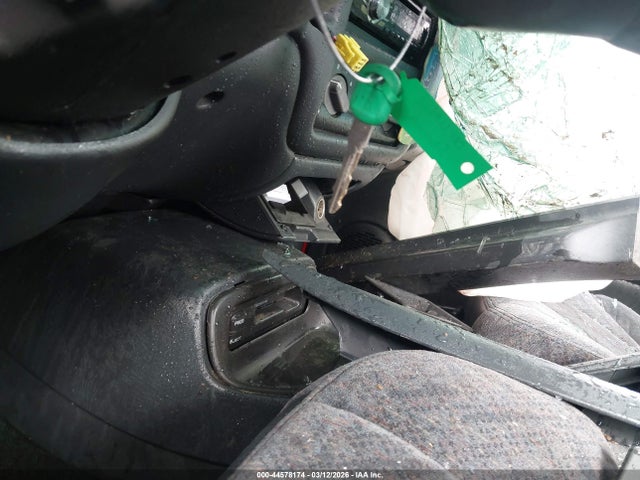 44578174 :رقم المزاد ، 1GTCS19W1Y8205764 vin ، 2000 Gmc Sonoma Sls مزاد بيع