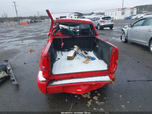 44578174 :رقم المزاد ، 1GTCS19W1Y8205764 vin ، 2000 Gmc Sonoma Sls مزاد بيع