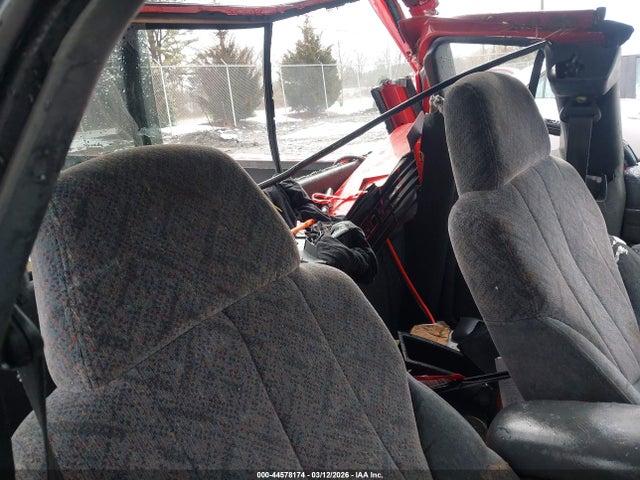 44578174 :رقم المزاد ، 1GTCS19W1Y8205764 vin ، 2000 Gmc Sonoma Sls مزاد بيع