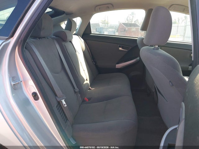 Toyota Prius Three 2014 JTDKN3DU4E0358203 Image 8