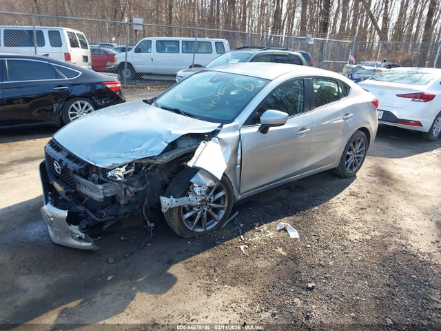 2018 MAZDA MAZDA3 3MZBN1V32JM187661 Photo 1