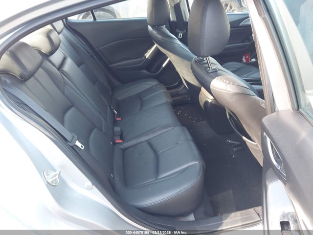 2018 MAZDA MAZDA3 3MZBN1V32JM187661 Photo 7