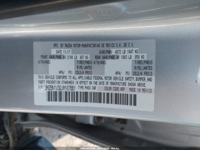 2018 MAZDA MAZDA3 3MZBN1V32JM187661 Photo 8