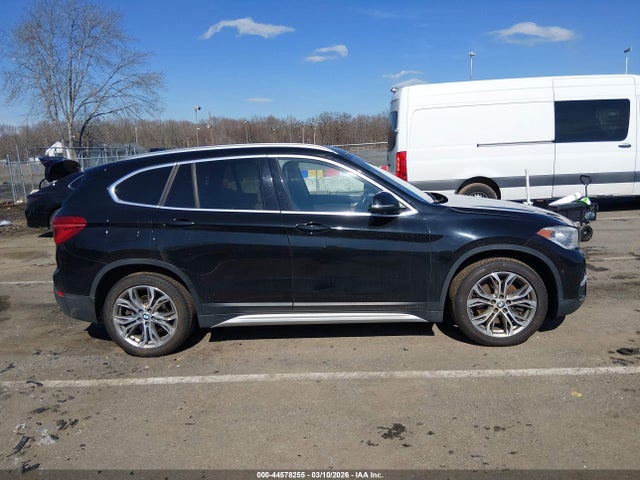 2017 Bmw X1 Xdrive28i მანქანა იყიდება აუქციონზე, vin: WBXHT3Z30H4A55695, აუქციონის ნომერი: 44578255