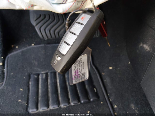 2025 MITSUBISHI OUTLANDER JA4J3VA86SZ018475 Photo 10