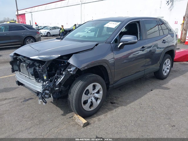 Toyota RAV4 LE 2025 2T3G1RFV1SC508447 Image 2