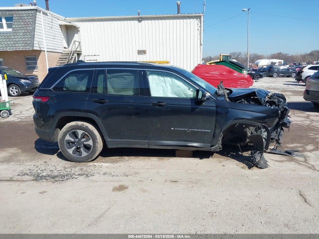 Продажа на аукционе авто 2023 Jeep Grand Cherokee 4xe, vin: 1C4RJYB66PC626018, номер лота: 44578294