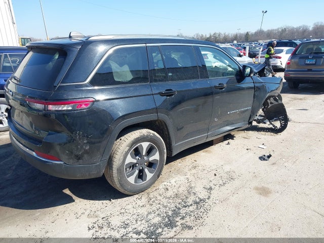 Продажа на аукционе авто 2023 Jeep Grand Cherokee 4xe, vin: 1C4RJYB66PC626018, номер лота: 44578294