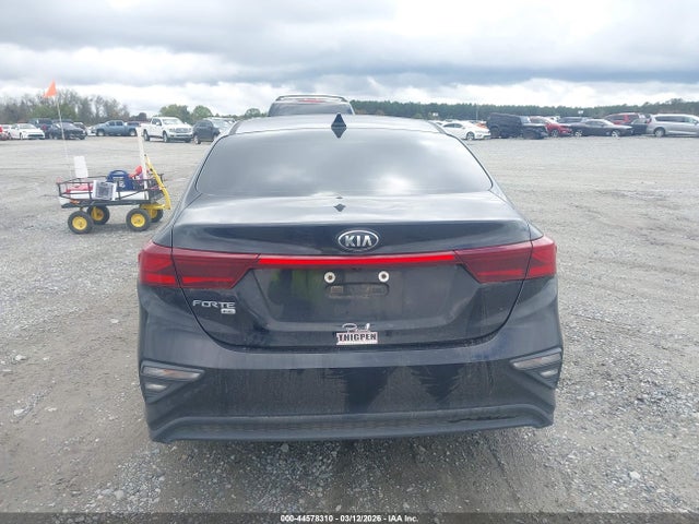 2021 Kia Forte Fe მანქანა იყიდება აუქციონზე, vin: 3KPF24AD1ME275564, აუქციონის ნომერი: 44578310