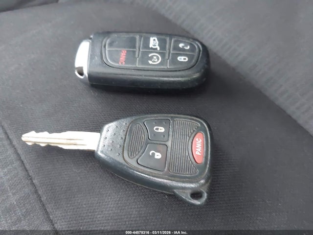 2015 Jeep Cherokee Latitude მანქანა იყიდება აუქციონზე, vin: 1C4PJLCB0FW781246, აუქციონის ნომერი: 44578316