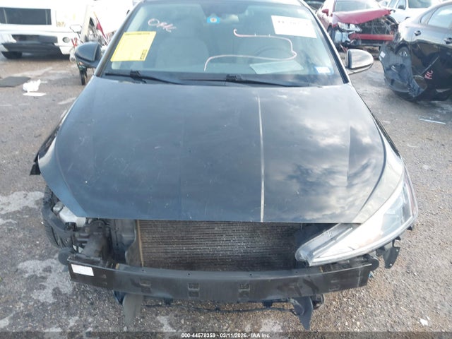 2020 Hyundai Elantra Value Edition მანქანა იყიდება აუქციონზე, vin: 5NPD84LF6LH626337, აუქციონის ნომერი: 44578359