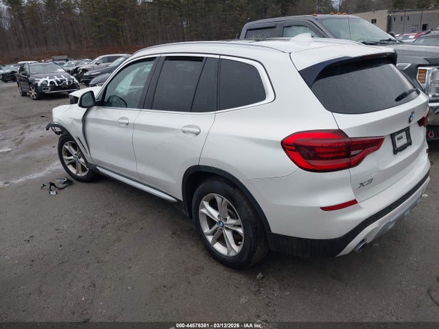 2020 BMW X3 5UXTY5C02L9B72045 Photo 2