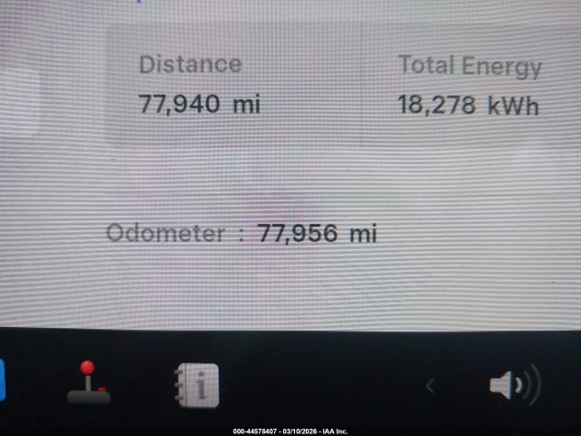Продажа на аукционе авто 2018 Tesla Model 3, vin: 5YJ3E1EA1JF164818, номер лота: 44578407