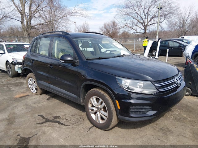 2016 VOLKSWAGEN TIGUAN WVGAV7AX0GW602717