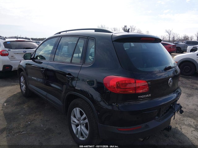 2016 VOLKSWAGEN TIGUAN WVGAV7AX0GW602717 Photo 2