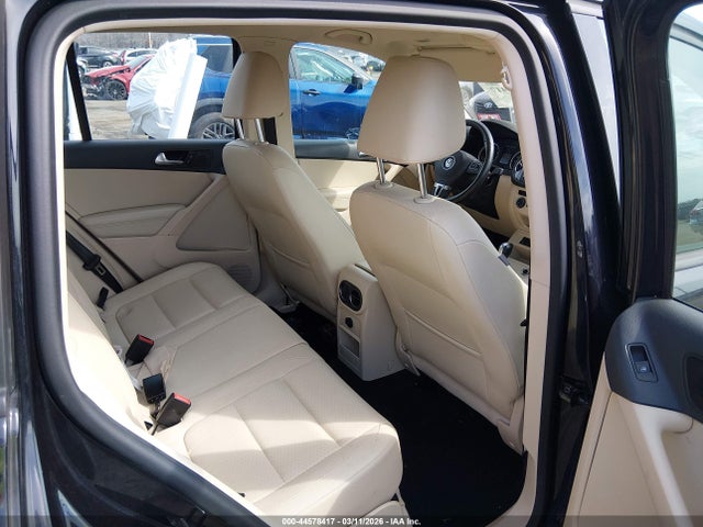 2016 VOLKSWAGEN TIGUAN WVGAV7AX0GW602717 Photo 7