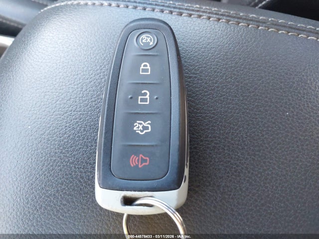1FMCU0JX0EUA13209 Ford Escape Titanium
