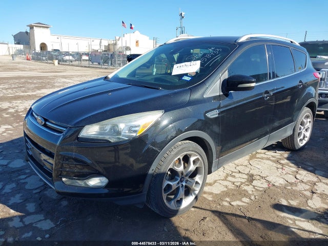1FMCU0JX0EUA13209 Ford Escape Titanium
