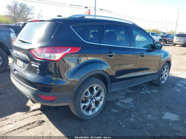 1FMCU0JX0EUA13209 Ford Escape Titanium