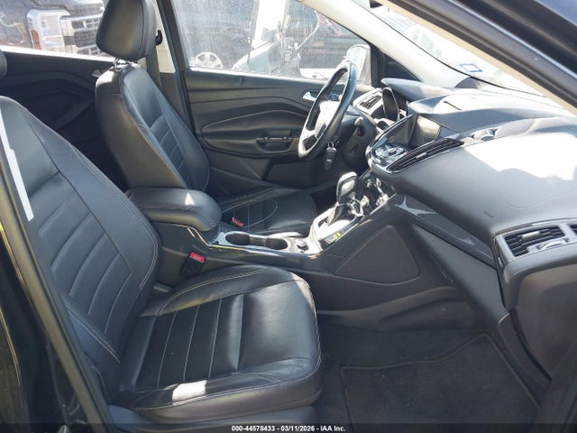1FMCU0JX0EUA13209 Ford Escape Titanium