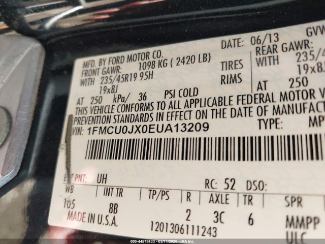 1FMCU0JX0EUA13209 Ford Escape Titanium